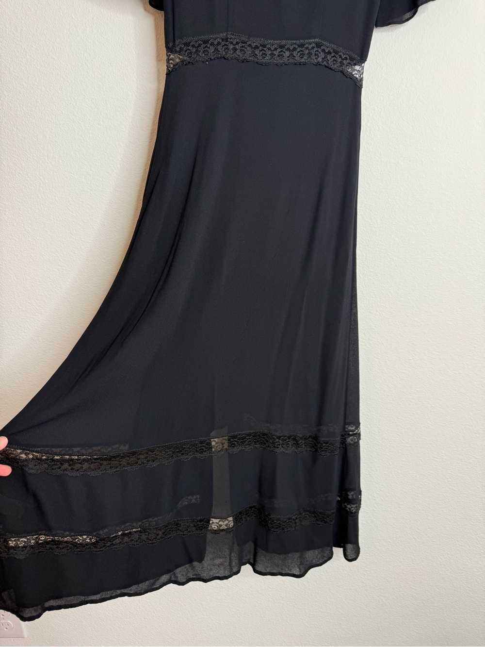 Reformation Woodsen Dress Sz 2 - Picture 15 of 16